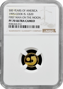 Острови Кука 20 доларів 1995 р., NGC PF70 UC, "Перша людина на Місяці"