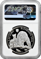 Словаччина 3.33 євро 2025 р., NGC PF70 UC, "Фауна та флора Словаччини - Бурий ведмідь"